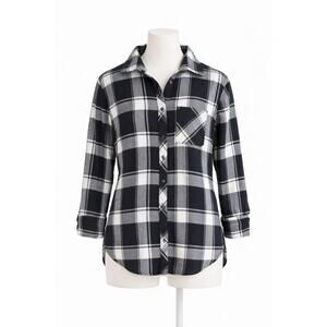 Woolrich Flannel Shirt Womens Size M Long Sleeve Plaid Blue White Outdoor Cosy